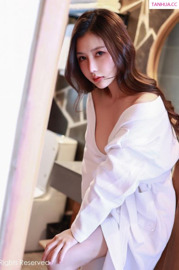 尹甜甜  [XiuRen]高清写真图 2022.04.27 No.4932 尹甜甜第48张图片